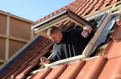Pose de fenêtres de toit Velux à Langé